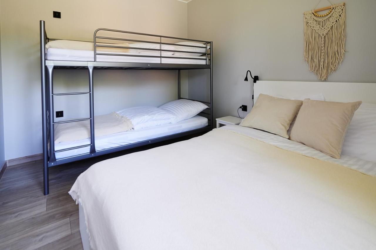 Appartement Dom Pod Jesionem à Jaroszowice Extérieur photo