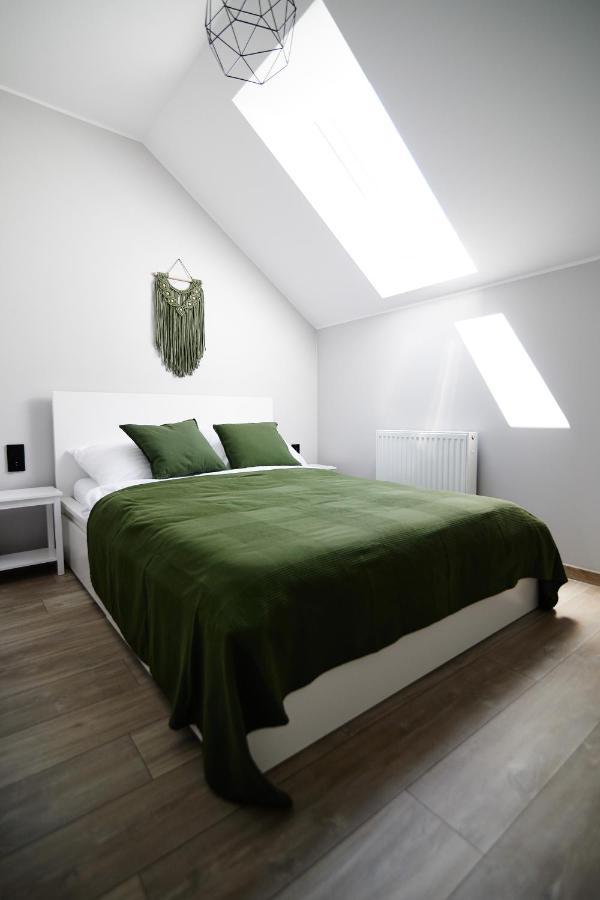 Appartement Dom Pod Jesionem à Jaroszowice Extérieur photo